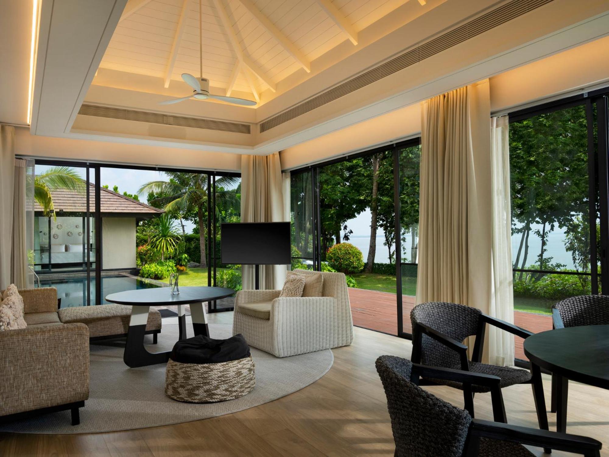 The Shellsea Krabi I Luxury Beach Front Resort & Pool Villa Ao Nam Mao Exteriör bild